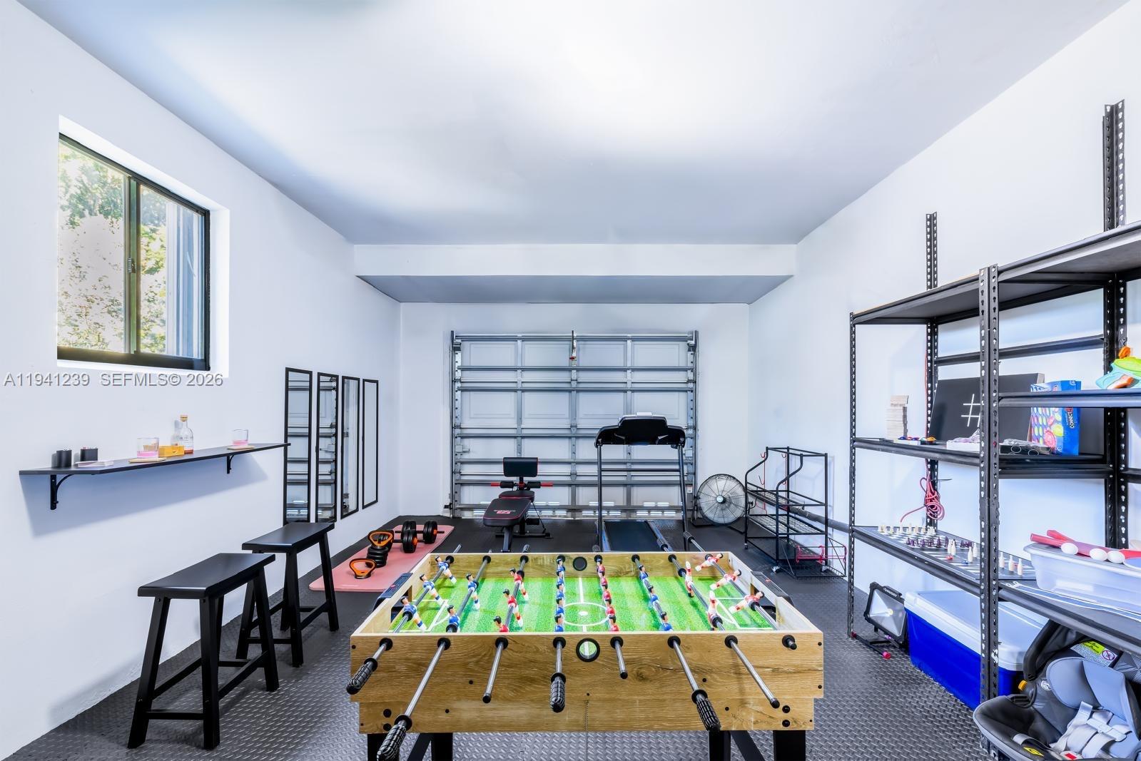 312 N Luna Ct Hollywood, FL 33021