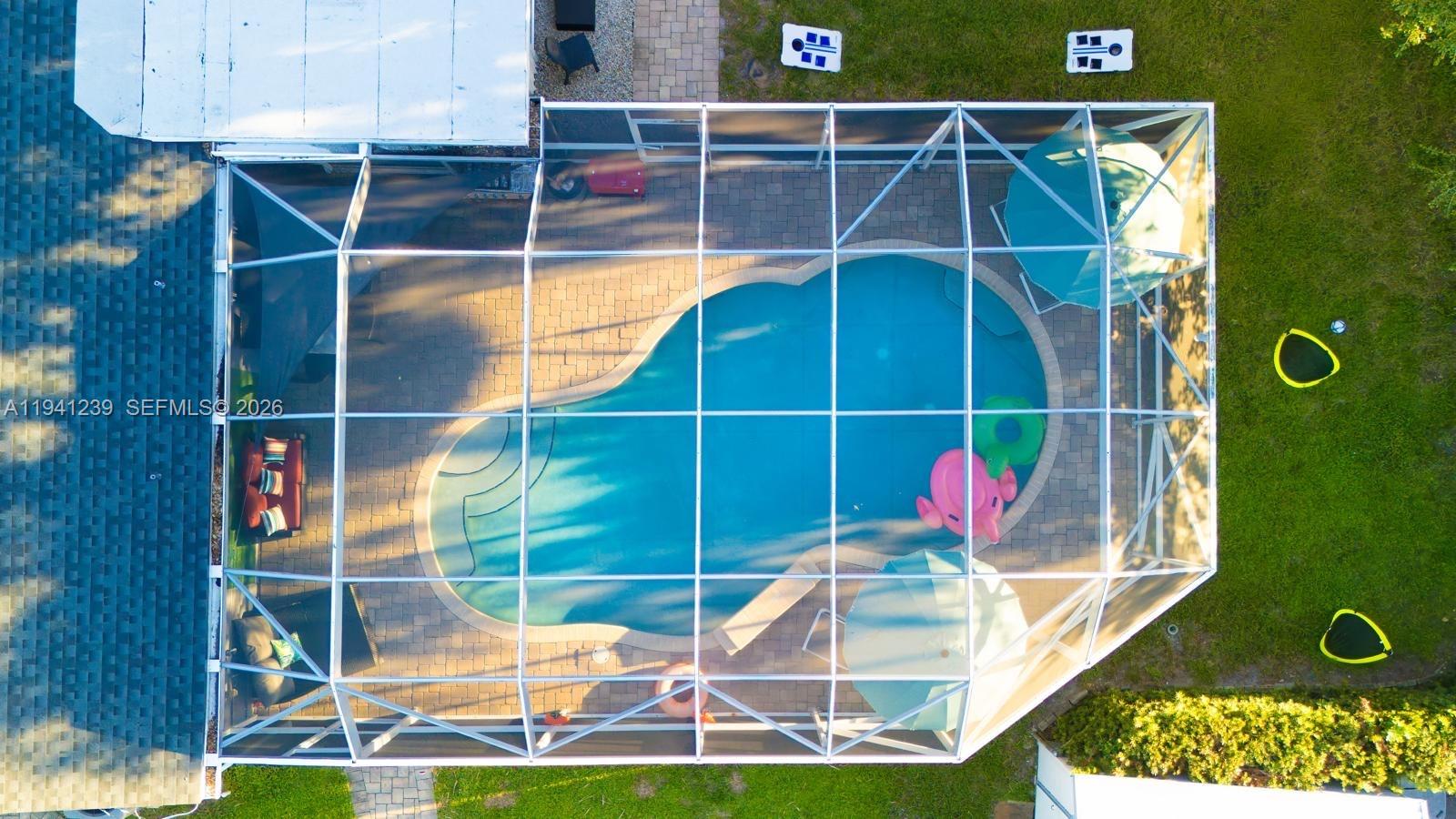 312 N Luna Ct Hollywood, FL 33021