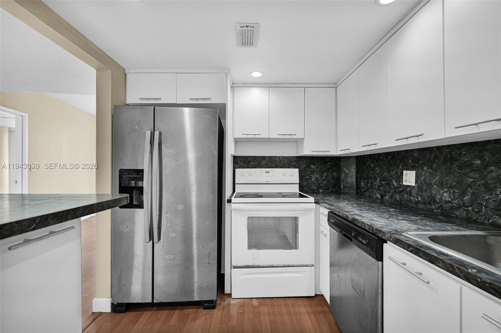 900 Bay Dr #321 Miami Beach, FL 33141