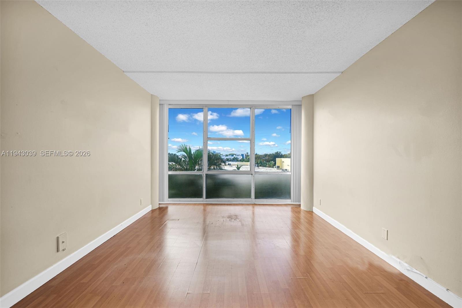 900 Bay Dr #321 Miami Beach, FL 33141
