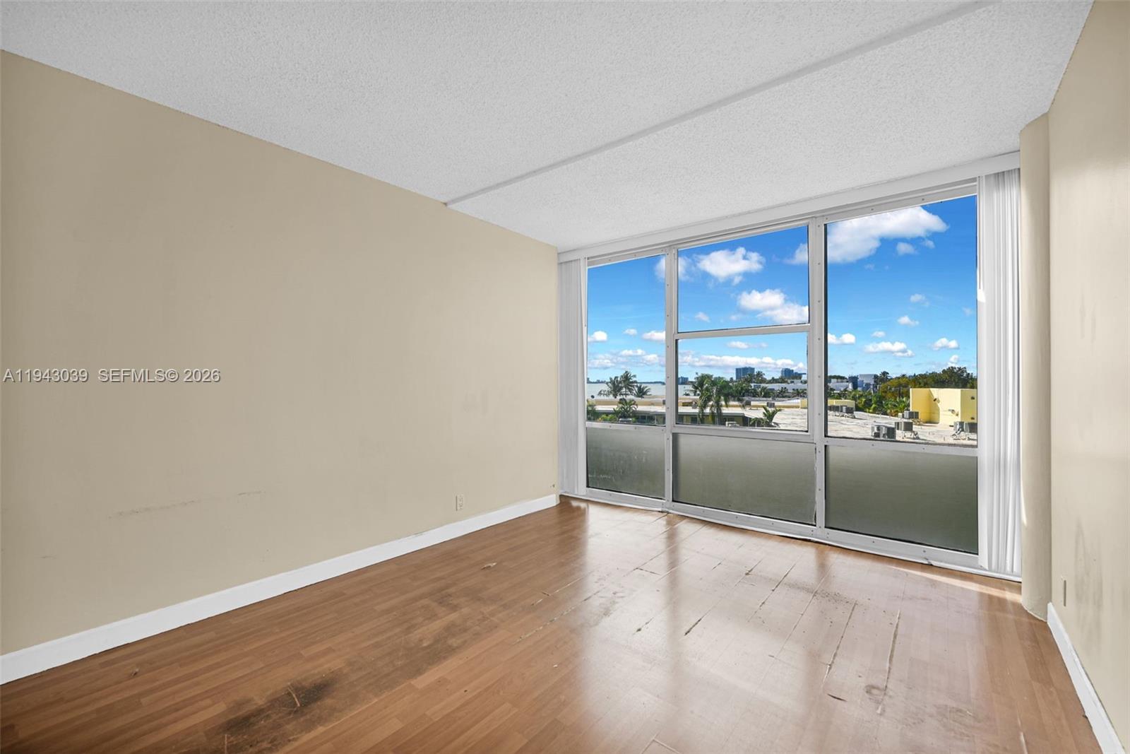 900 Bay Dr #321 Miami Beach, FL 33141