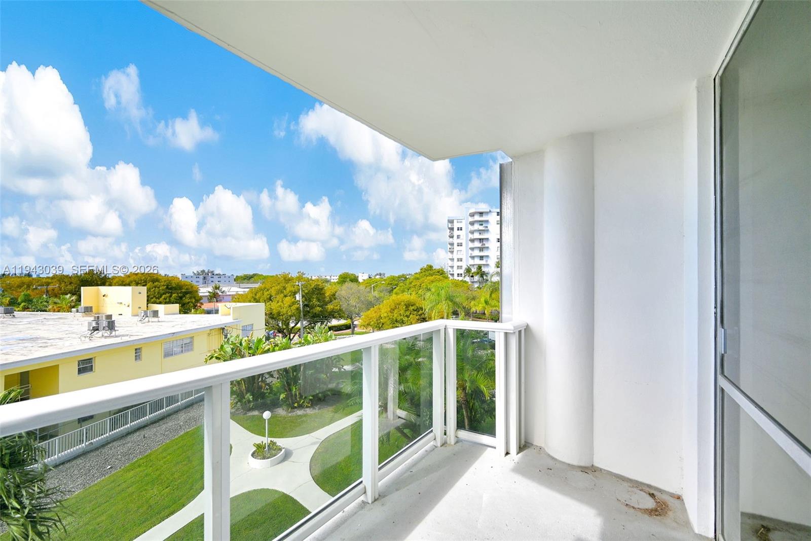 900 Bay Dr #321 Miami Beach, FL 33141
