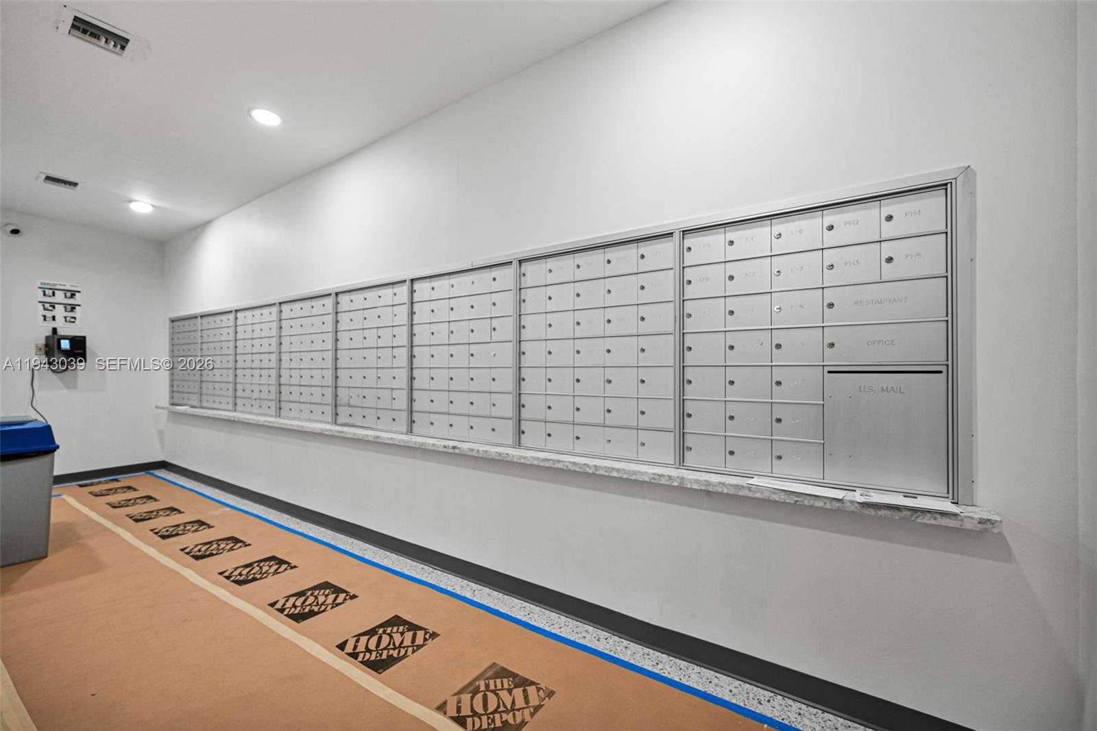 900 Bay Dr #321 Miami Beach, FL 33141