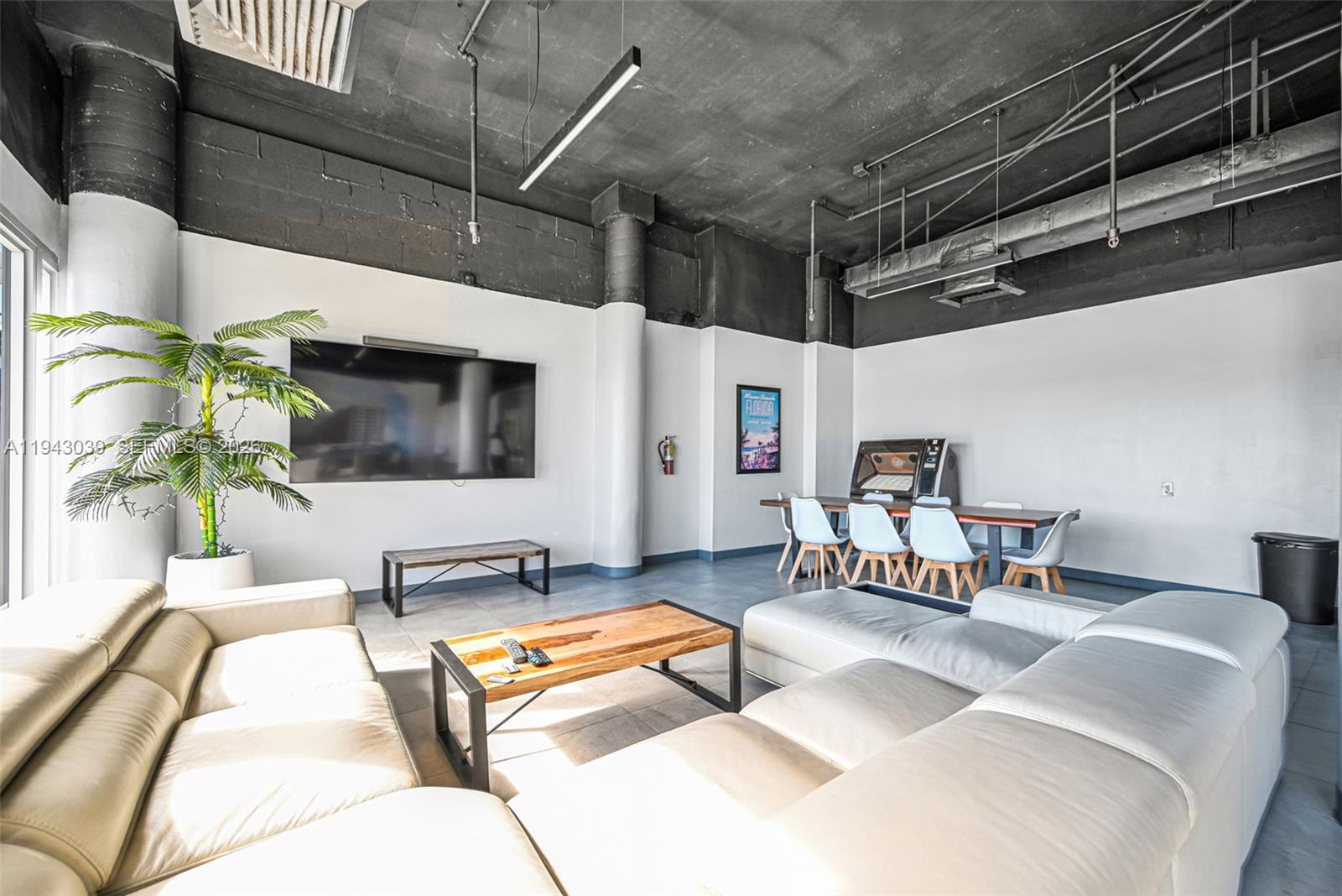 900 Bay Dr #321 Miami Beach, FL 33141