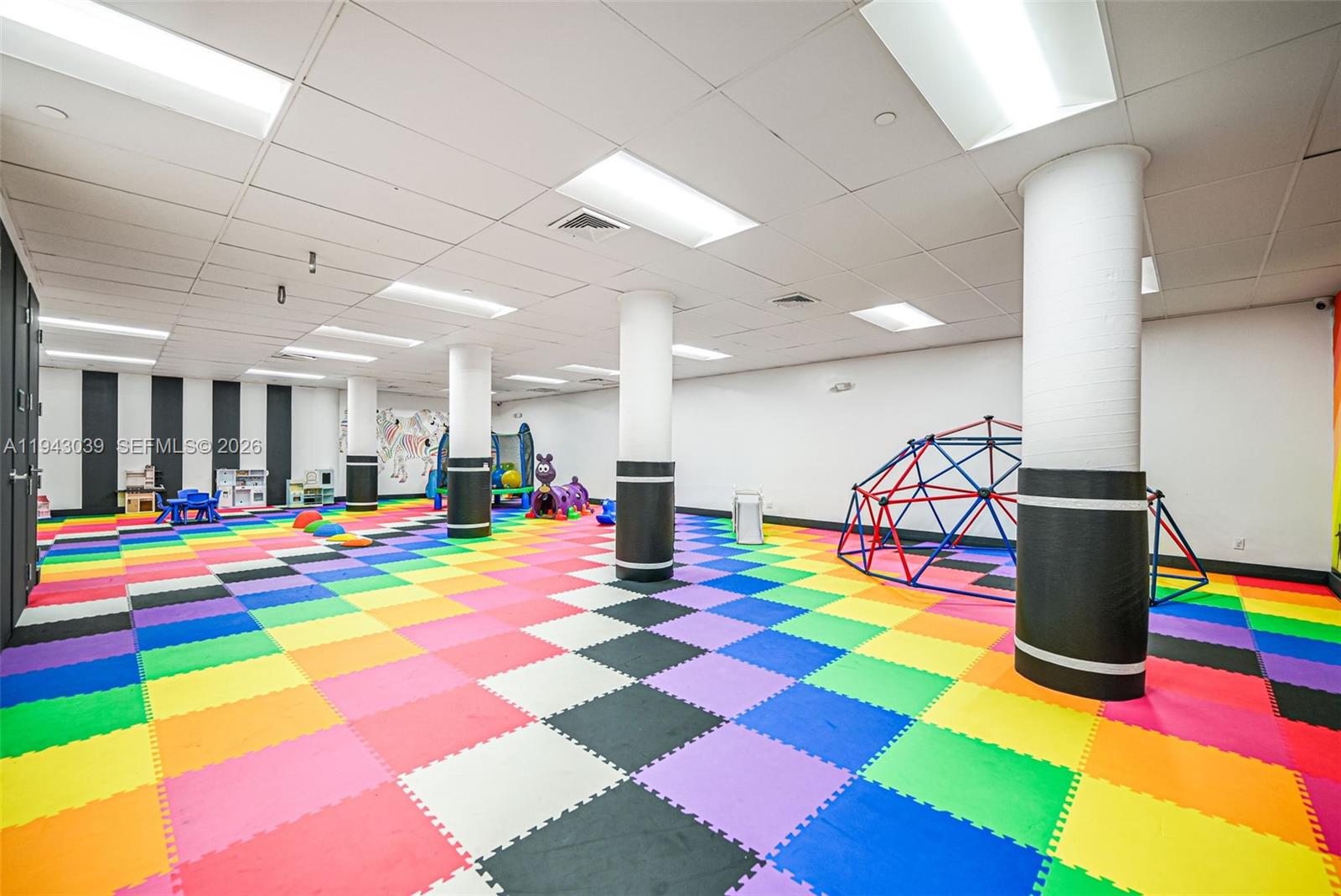 900 Bay Dr #321 Miami Beach, FL 33141