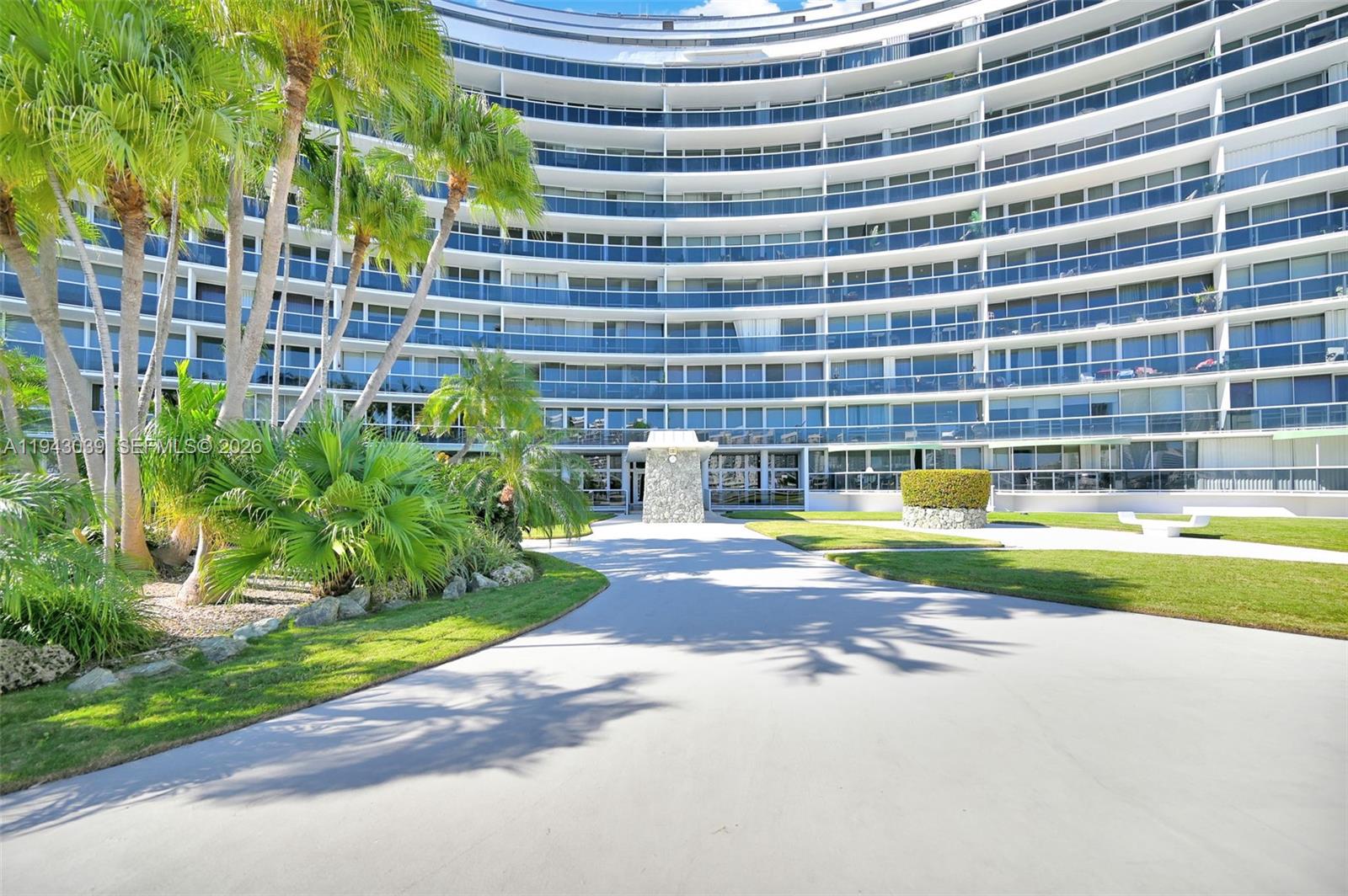 900 Bay Dr #321 Miami Beach, FL 33141