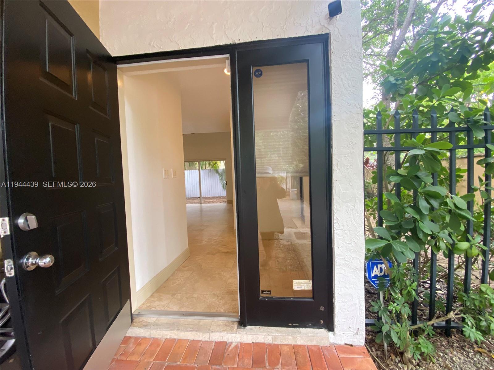 3040 Shipping Ave #3040 Coconut Grove, FL 33133