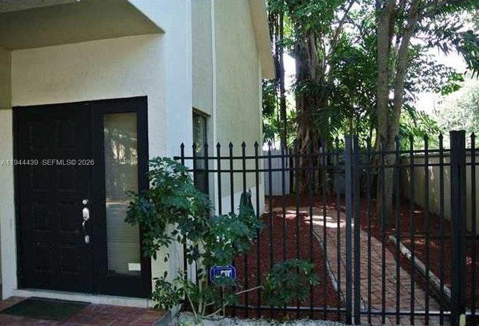 3040 Shipping Ave #3040 Coconut Grove, FL 33133