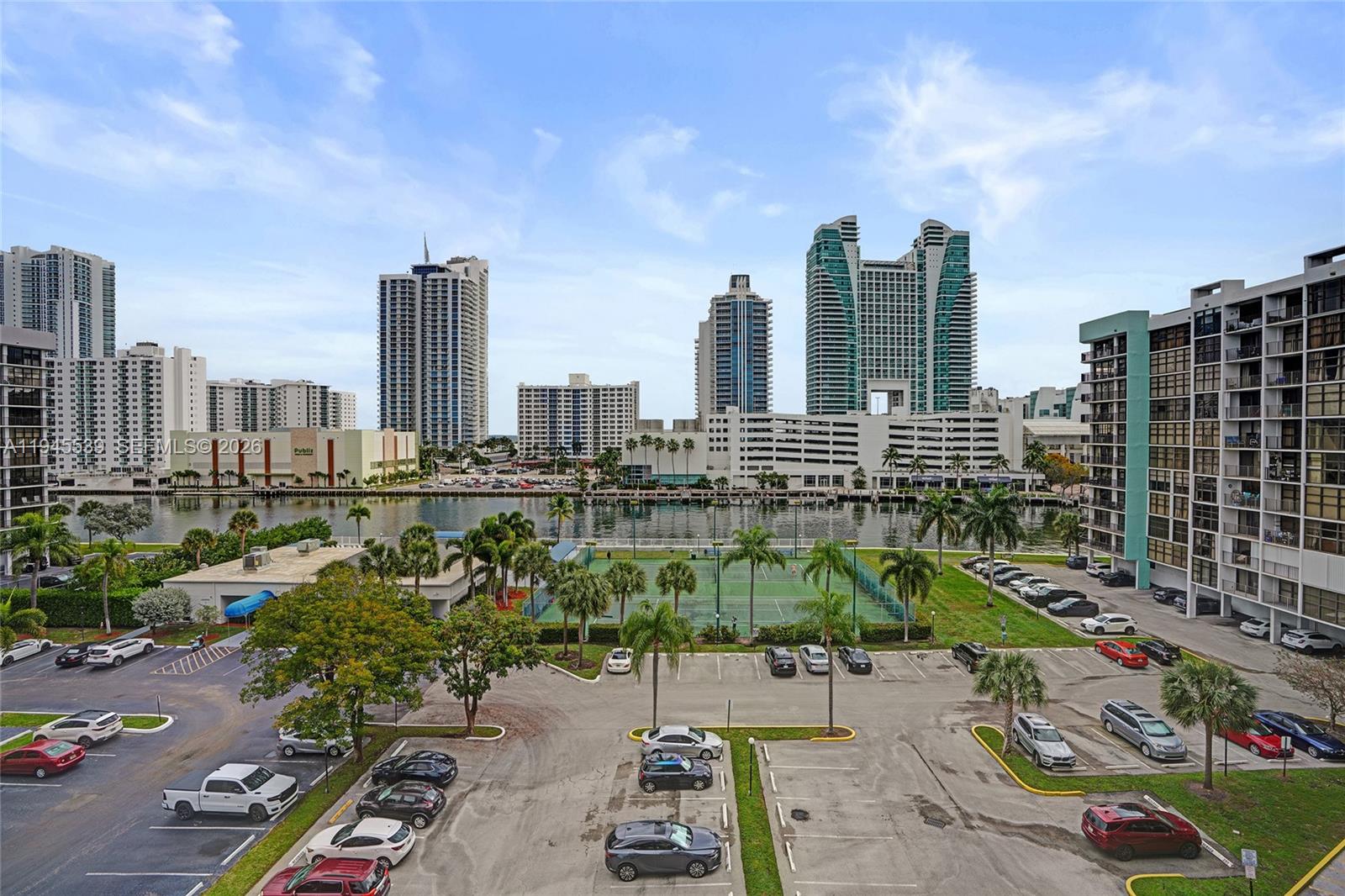 400 Leslie Dr #710 Hallandale Beach, FL 33009