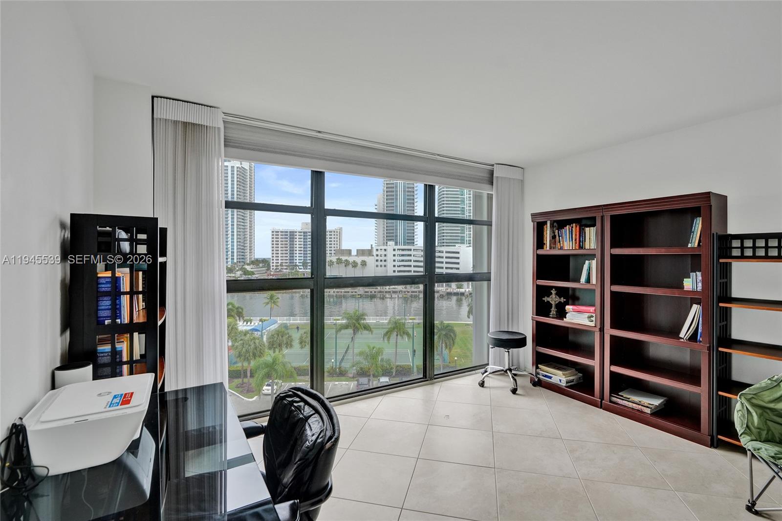 400 Leslie Dr #710 Hallandale Beach, FL 33009