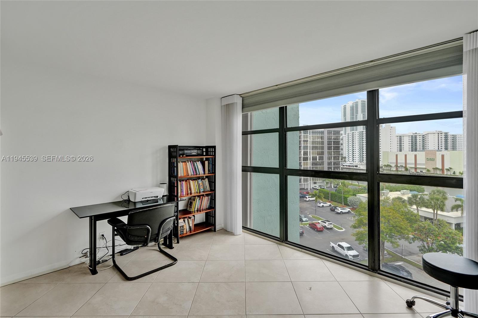 400 Leslie Dr #710 Hallandale Beach, FL 33009
