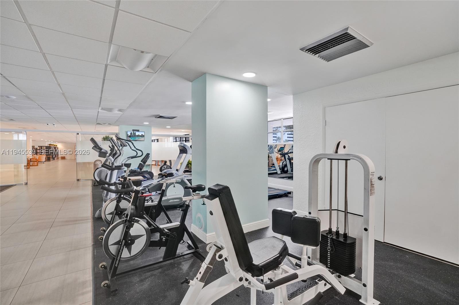 400 Leslie Dr #710 Hallandale Beach, FL 33009