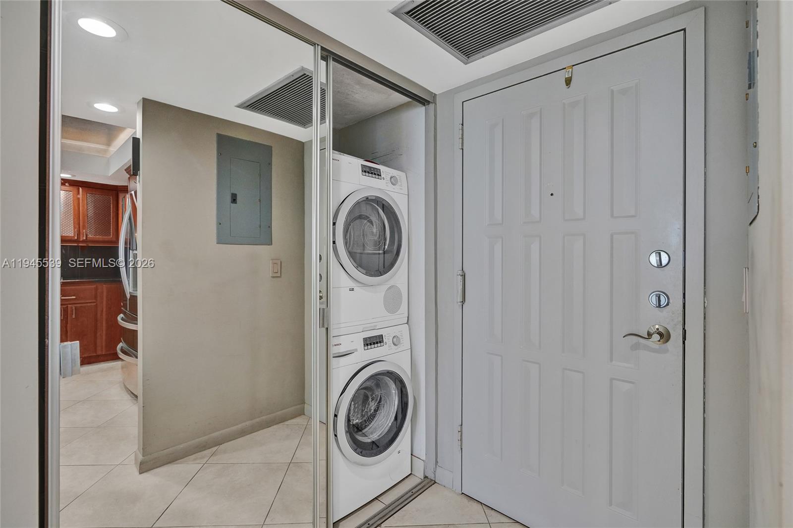 400 Leslie Dr #710 Hallandale Beach, FL 33009