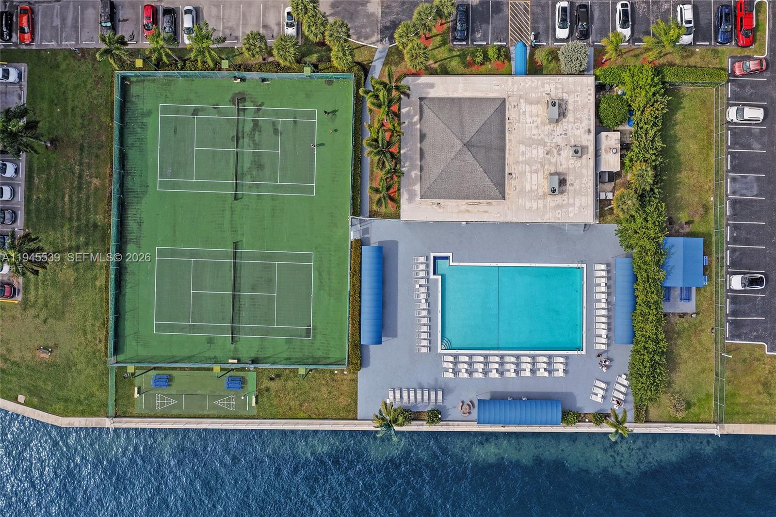 400 Leslie Dr #710 Hallandale Beach, FL 33009