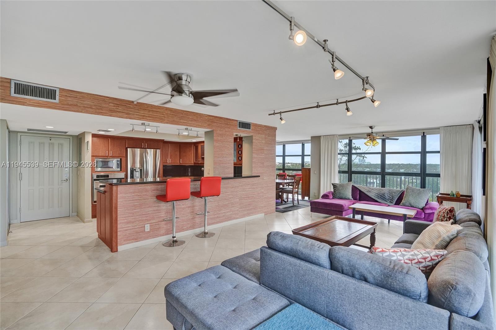 400 Leslie Dr #710 Hallandale Beach, FL 33009