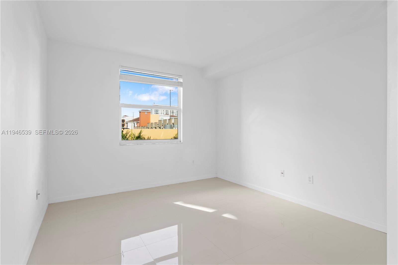 17100 N Bay Rd #1210 Sunny Isles Beach, FL 33160