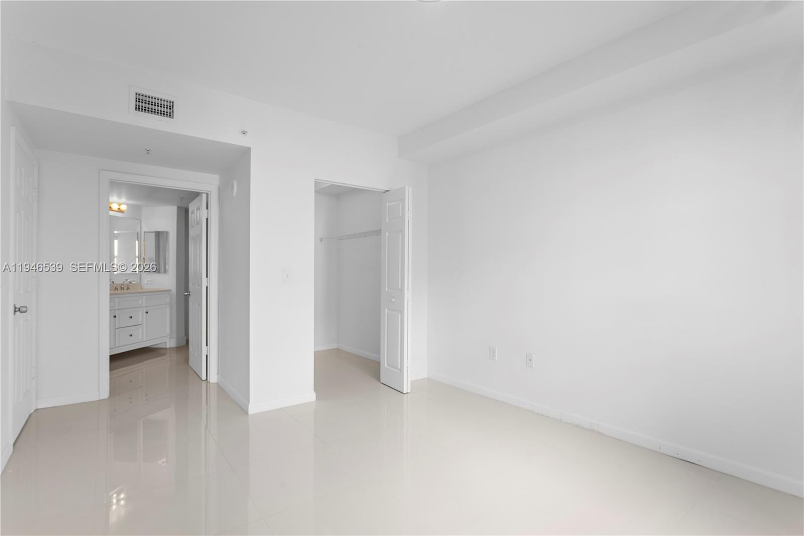 17100 N Bay Rd #1210 Sunny Isles Beach, FL 33160