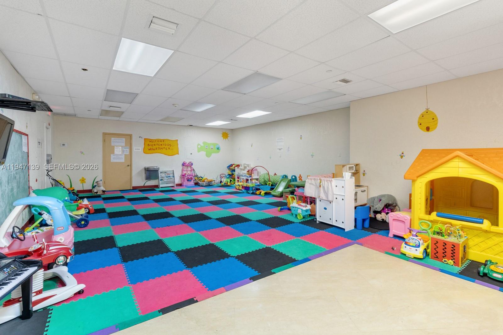 1121 Crandon Blvd #E201 Key Biscayne, FL 33149