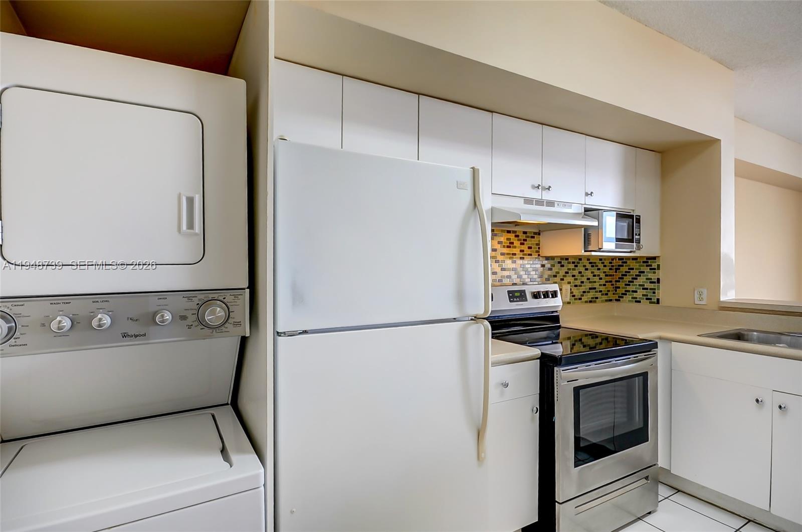 5077 NW 7th St #TS7 Miami, FL 33126