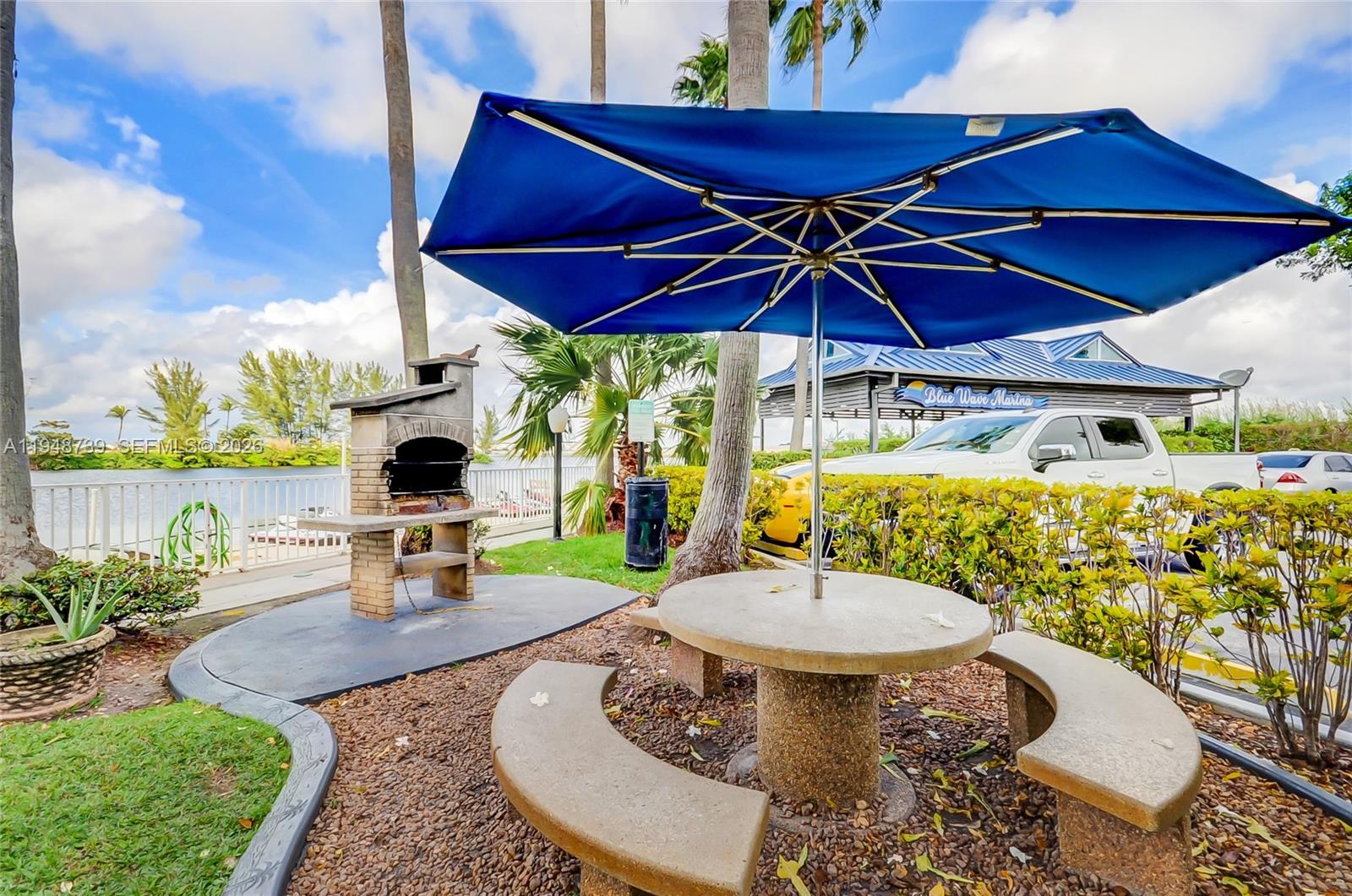 5077 NW 7th St #TS7 Miami, FL 33126