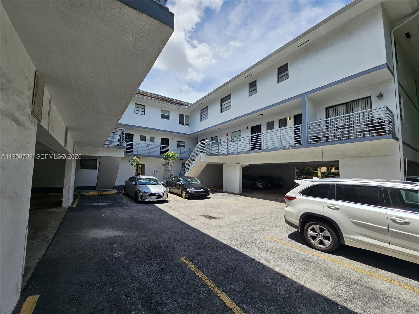 235 Antilla Ave #4 Coral Gables, FL 33134