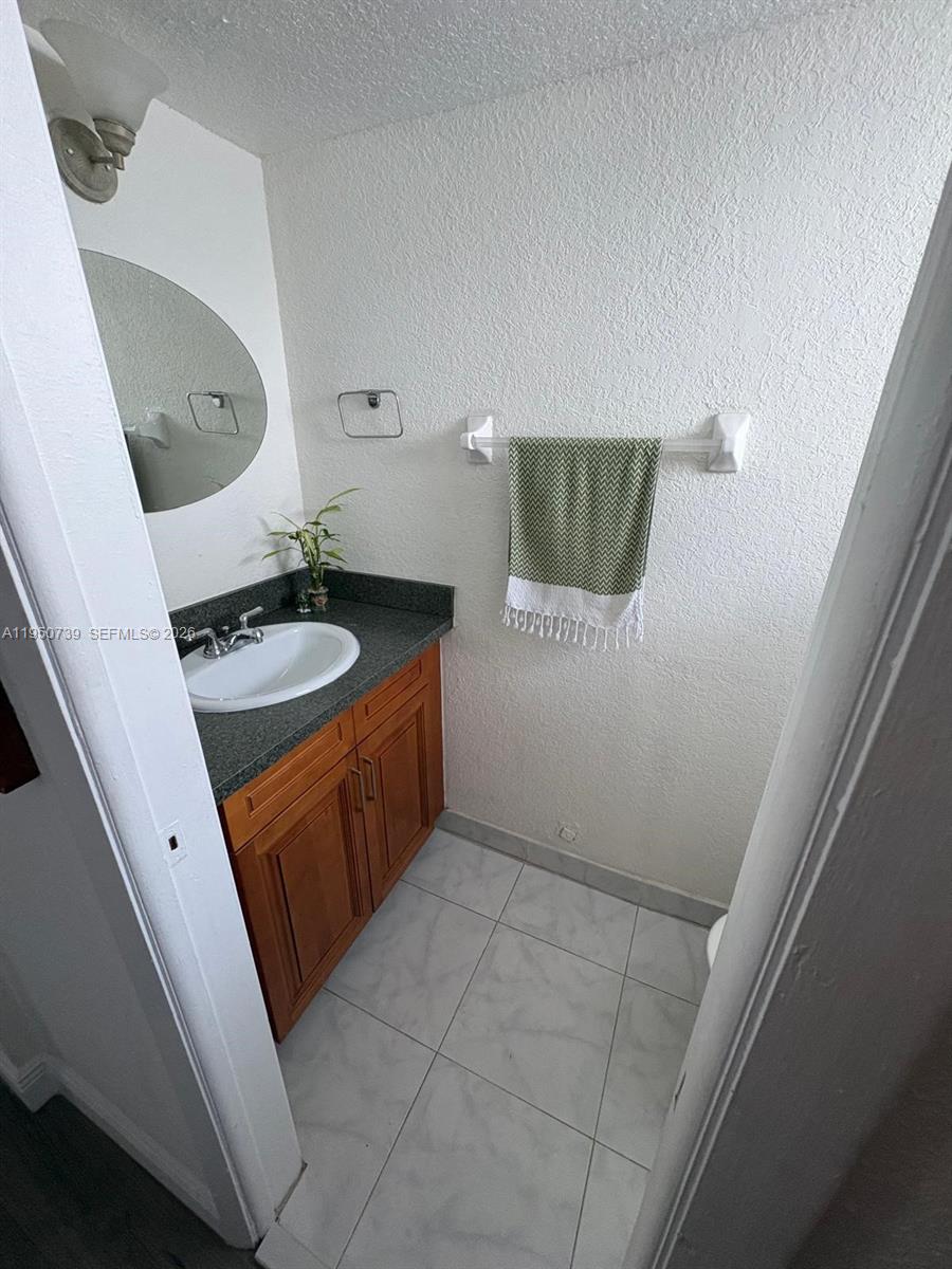 235 Antilla Ave #4 Coral Gables, FL 33134