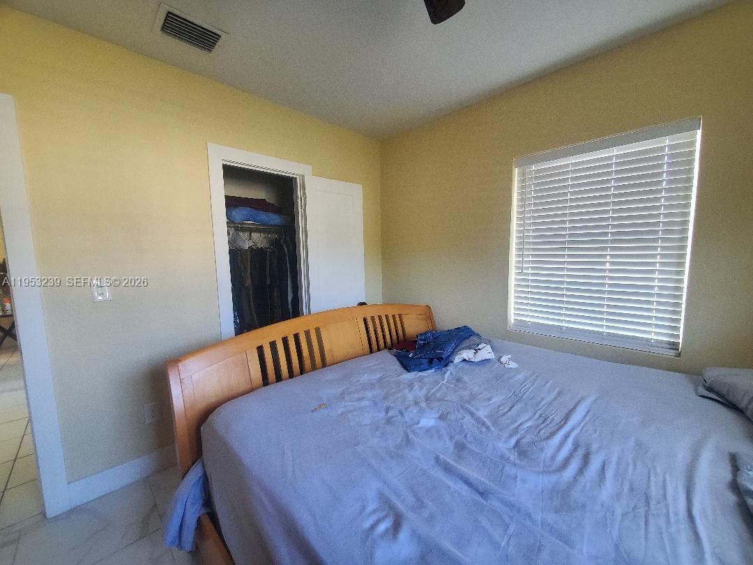 10040 SW 170th Ter Miami, FL 33157