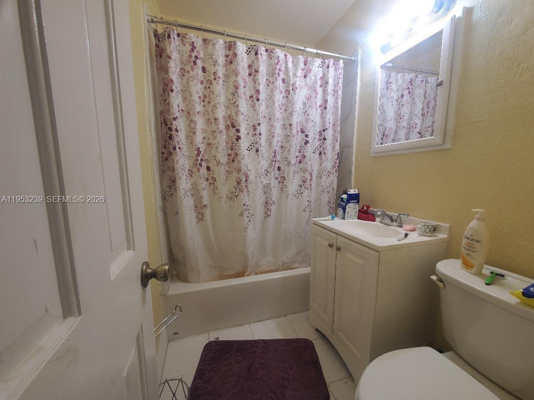 10040 SW 170th Ter Miami, FL 33157