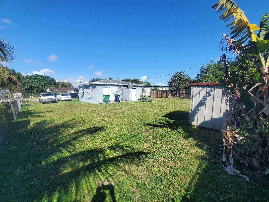 10040 SW 170th Ter Miami, FL 33157