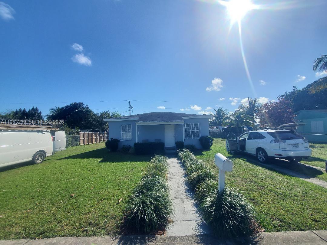 10040 SW 170th Ter Miami, FL 33157