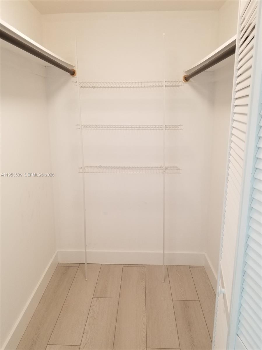 6580 Indian Crk Dr #201 Miami Beach, FL 33141