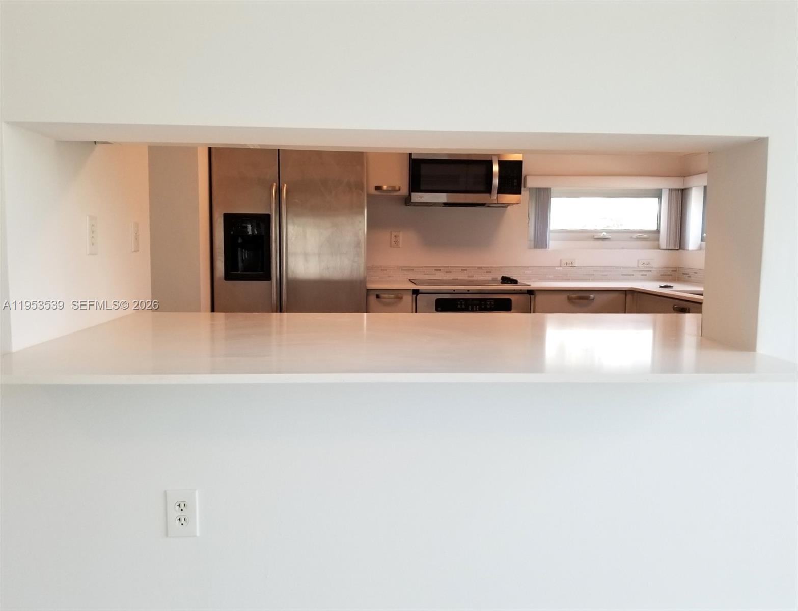 6580 Indian Crk Dr #201 Miami Beach, FL 33141