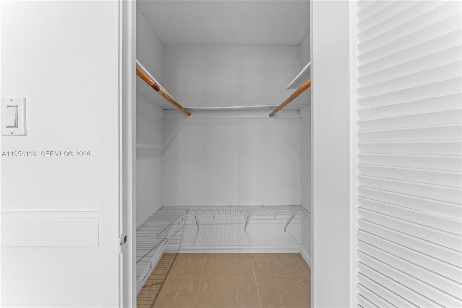 18061 Biscayne Blvd #1701 Aventura, FL 33160