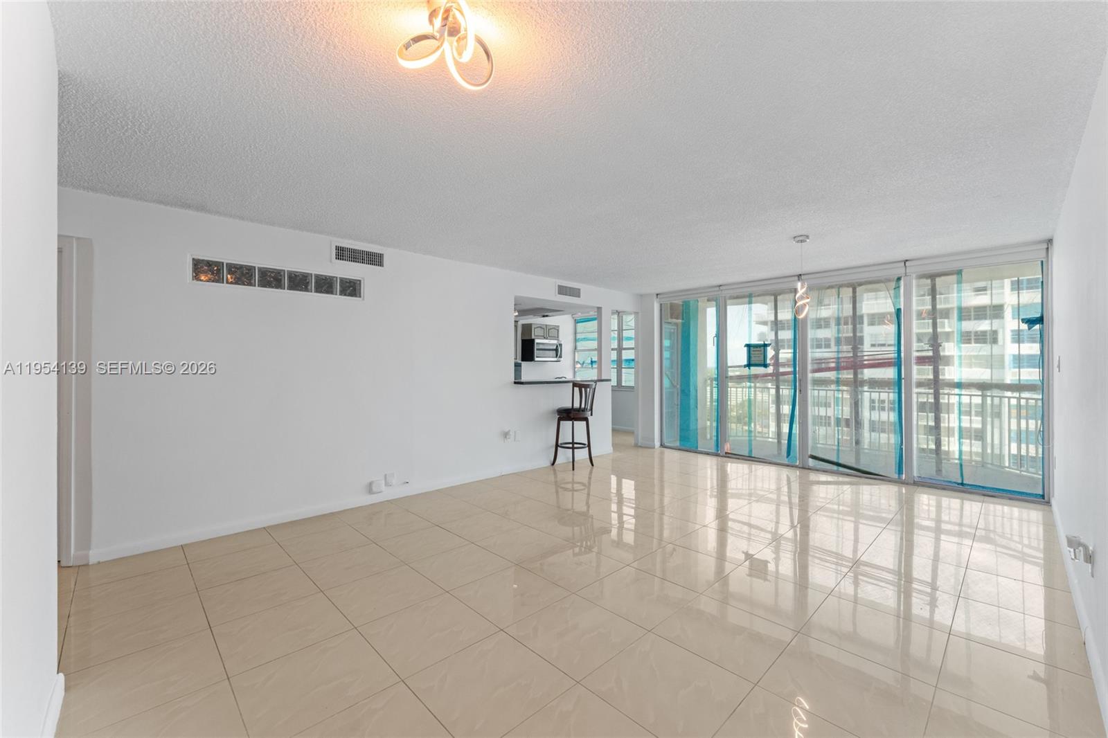 18061 Biscayne Blvd #1701 Aventura, FL 33160