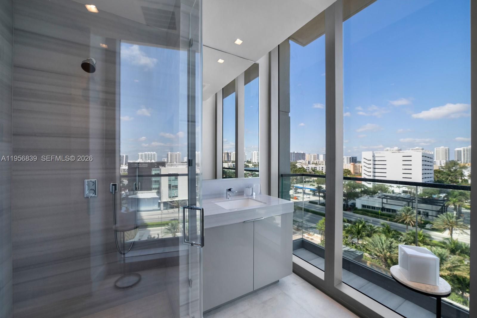 image Estates At Acqualina28