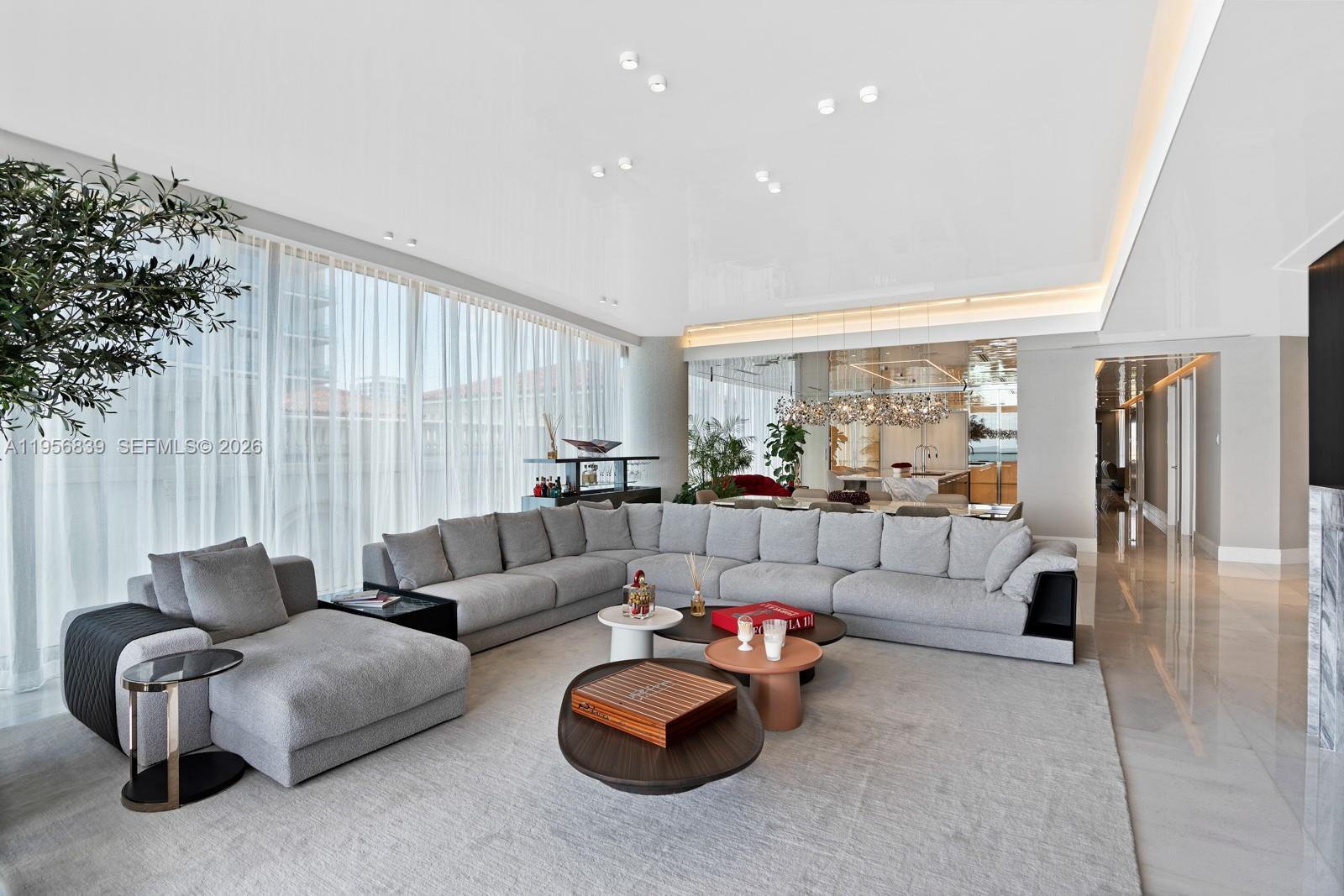 image Estates At Acqualina41