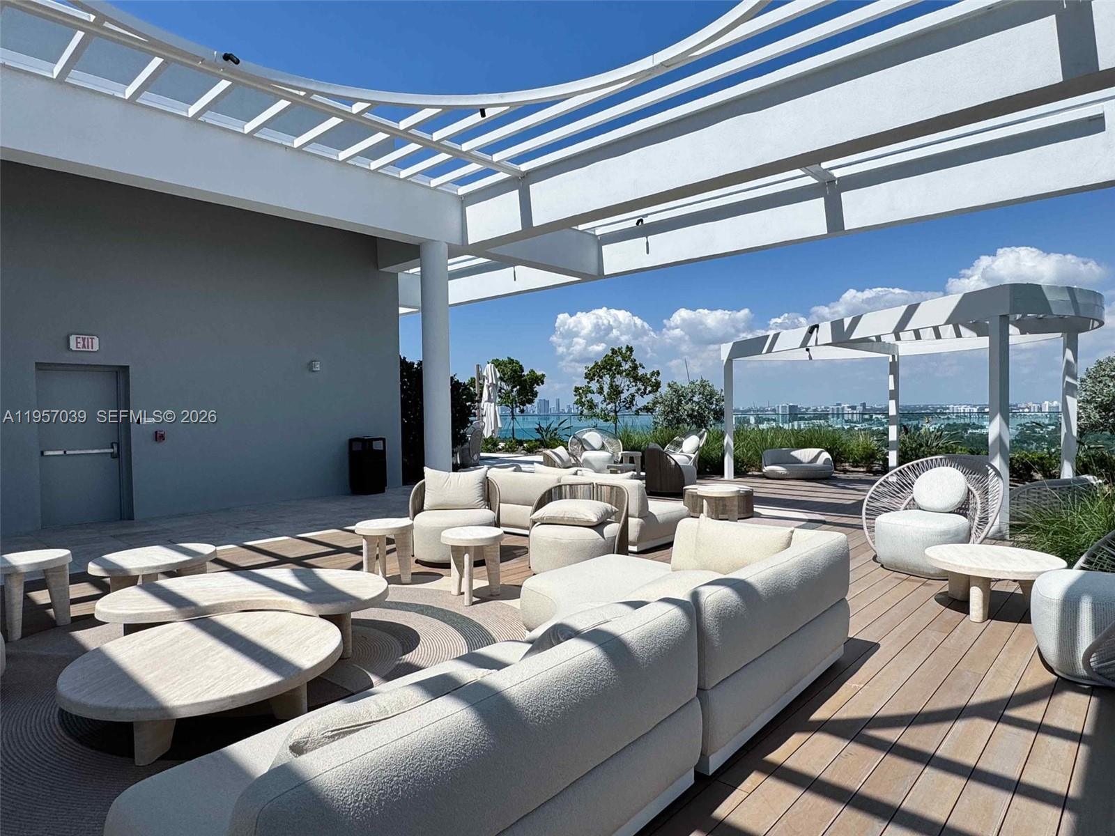 image 72 Park Condo21