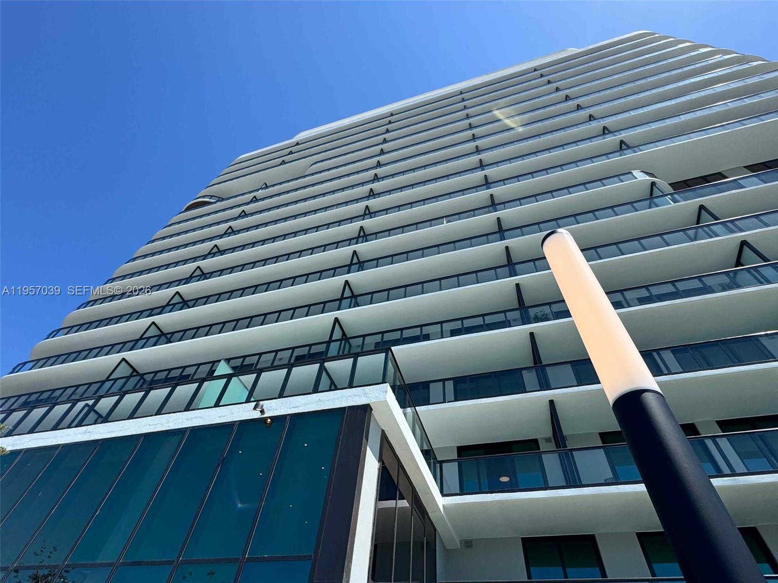 image 72 Park Condo24