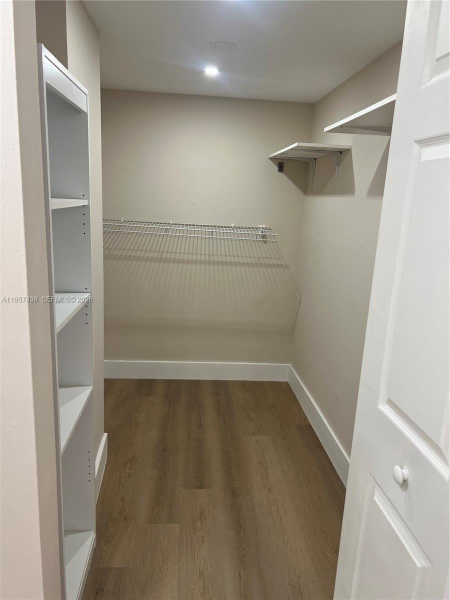 17021 N Bay Rd #124 Sunny Isles Beach, FL 33160