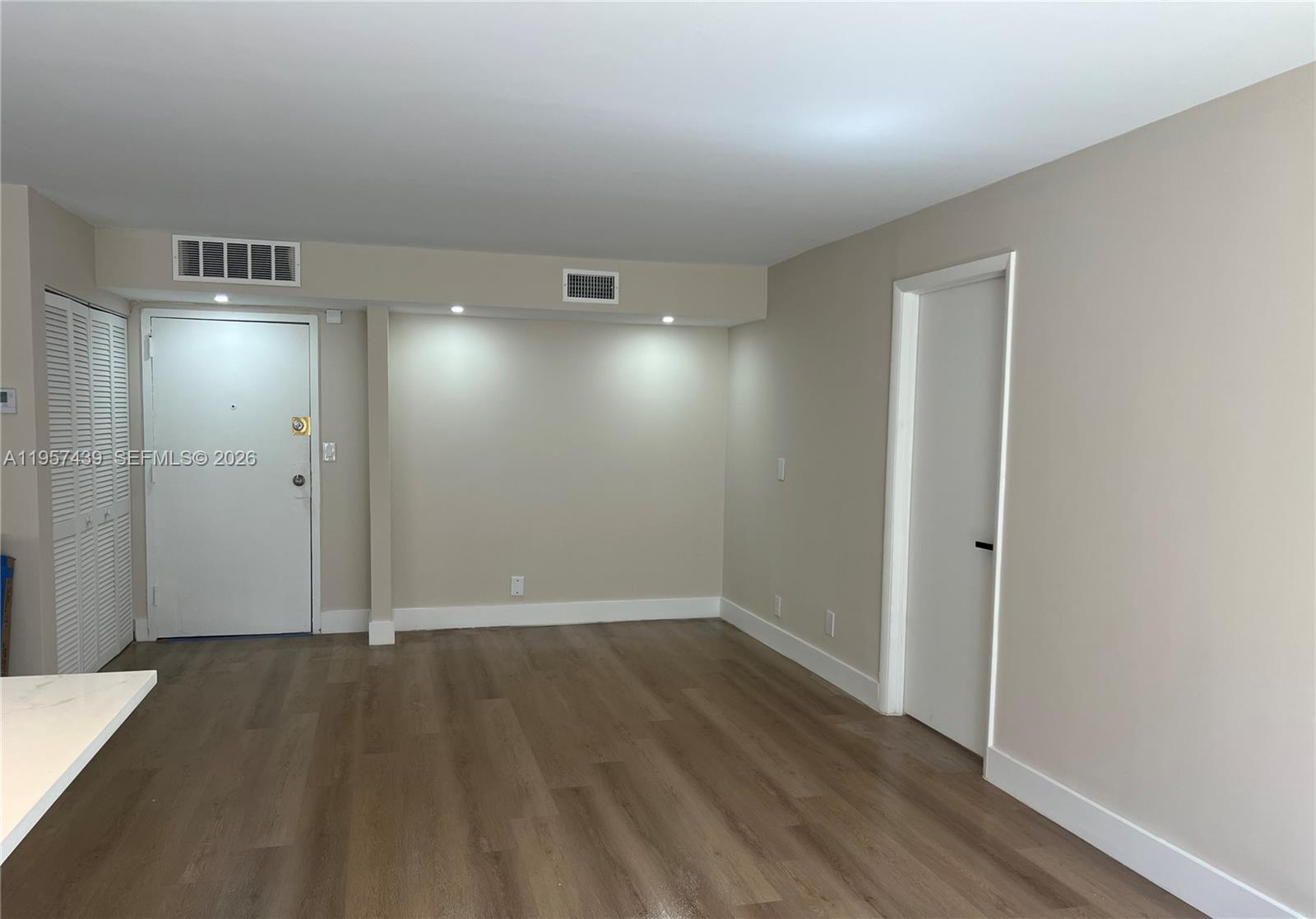 17021 N Bay Rd #124 Sunny Isles Beach, FL 33160