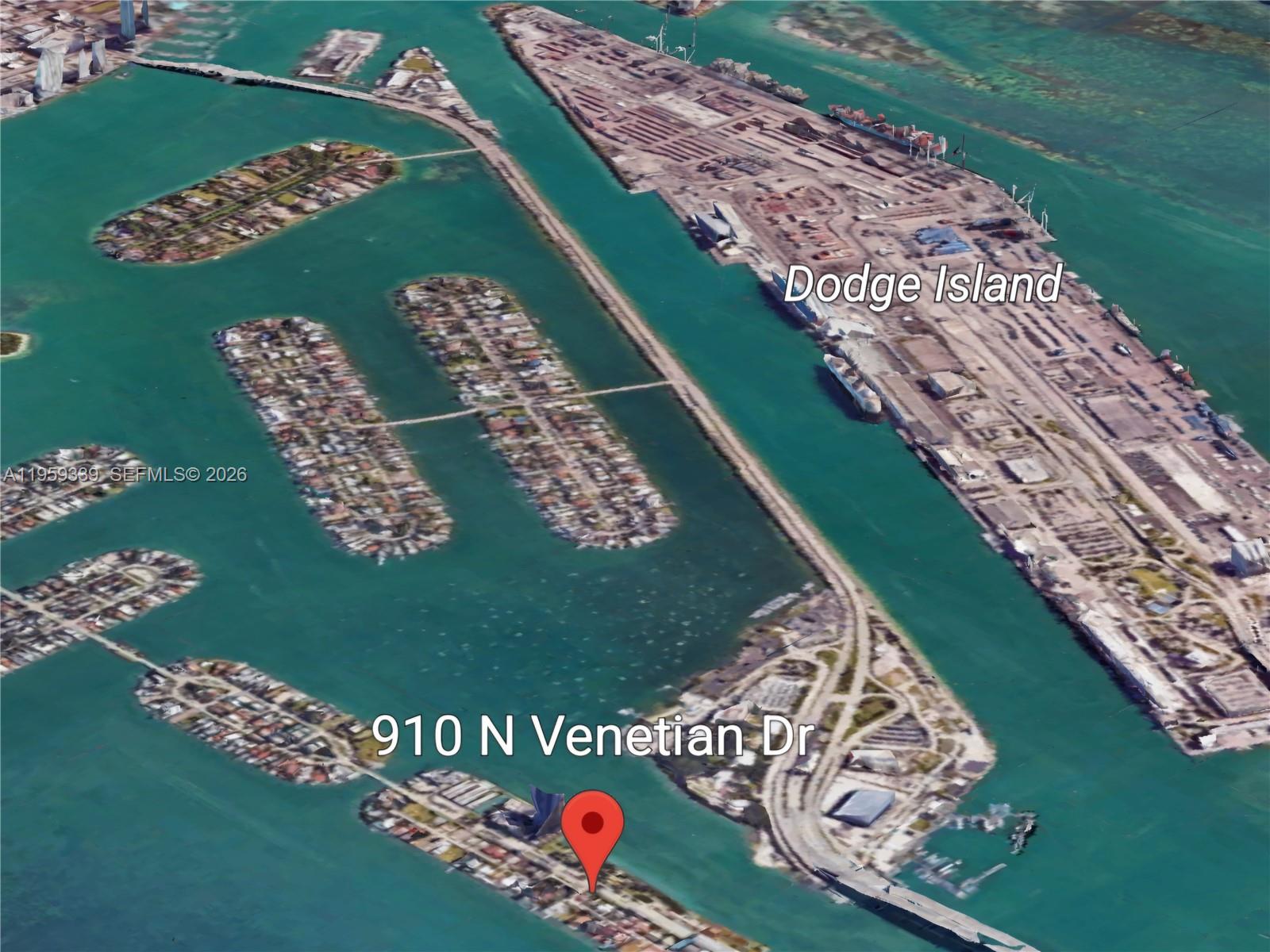 910 N Venetian Dr Miami, FL 33139