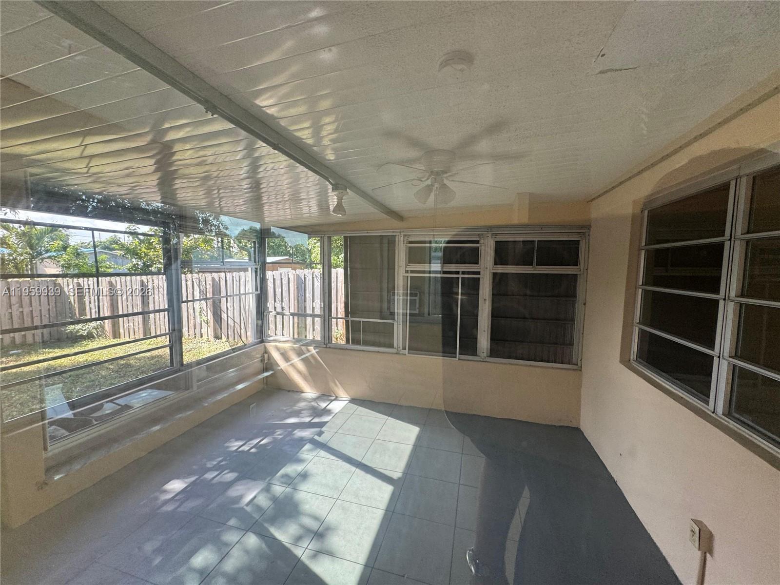 7930 NW 21st Ct Sunrise, FL 33322