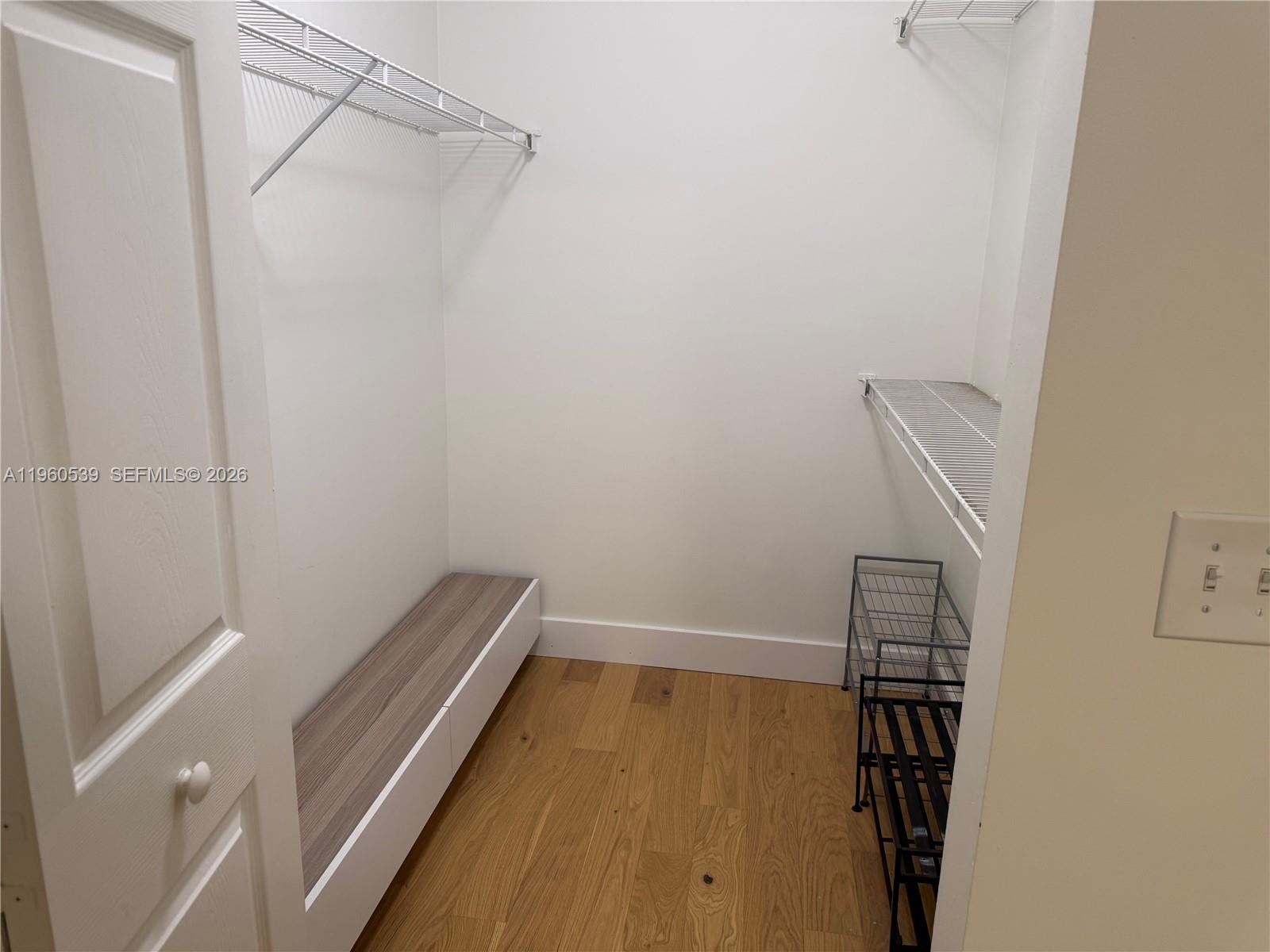 image Porto Bellagio Condo6