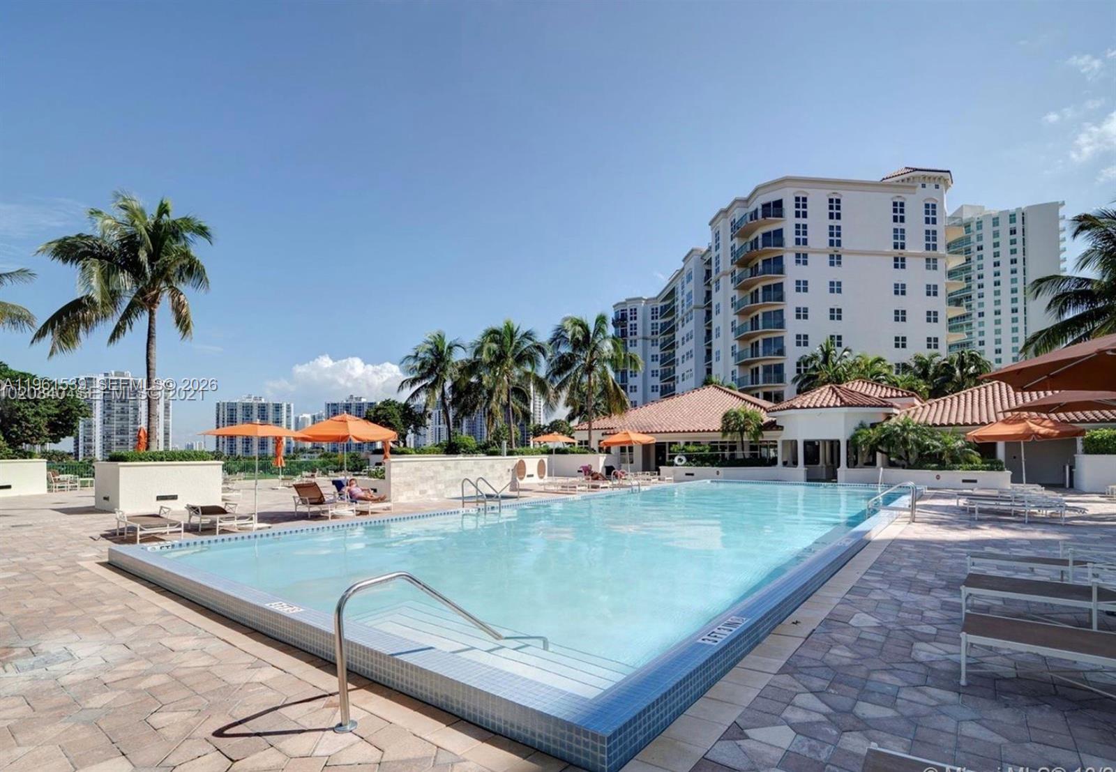 19900 E Country Clb Dr #TS20 Aventura, FL 33180