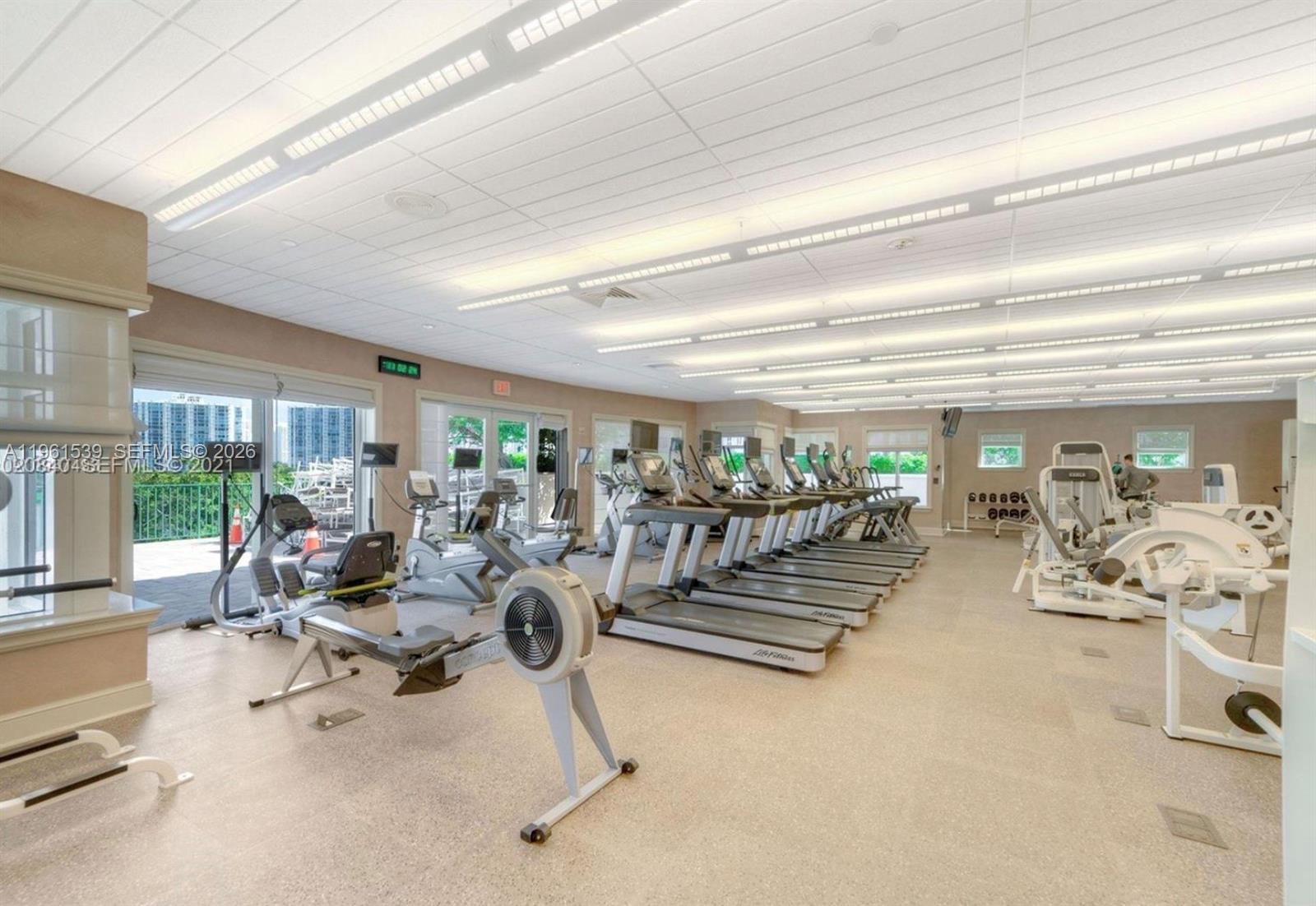 19900 E Country Clb Dr #TS20 Aventura, FL 33180