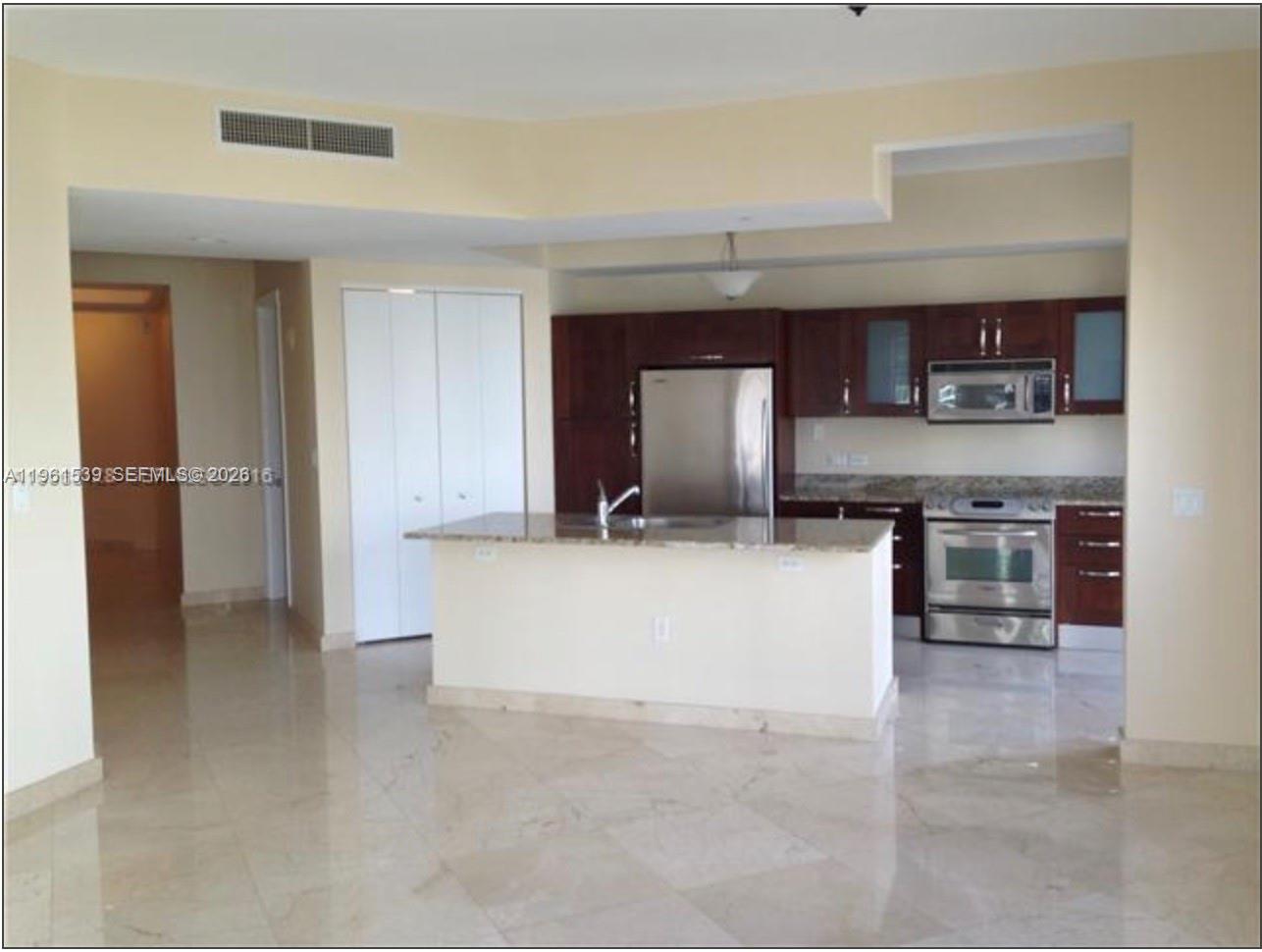 19900 E Country Clb Dr #TS20 Aventura, FL 33180