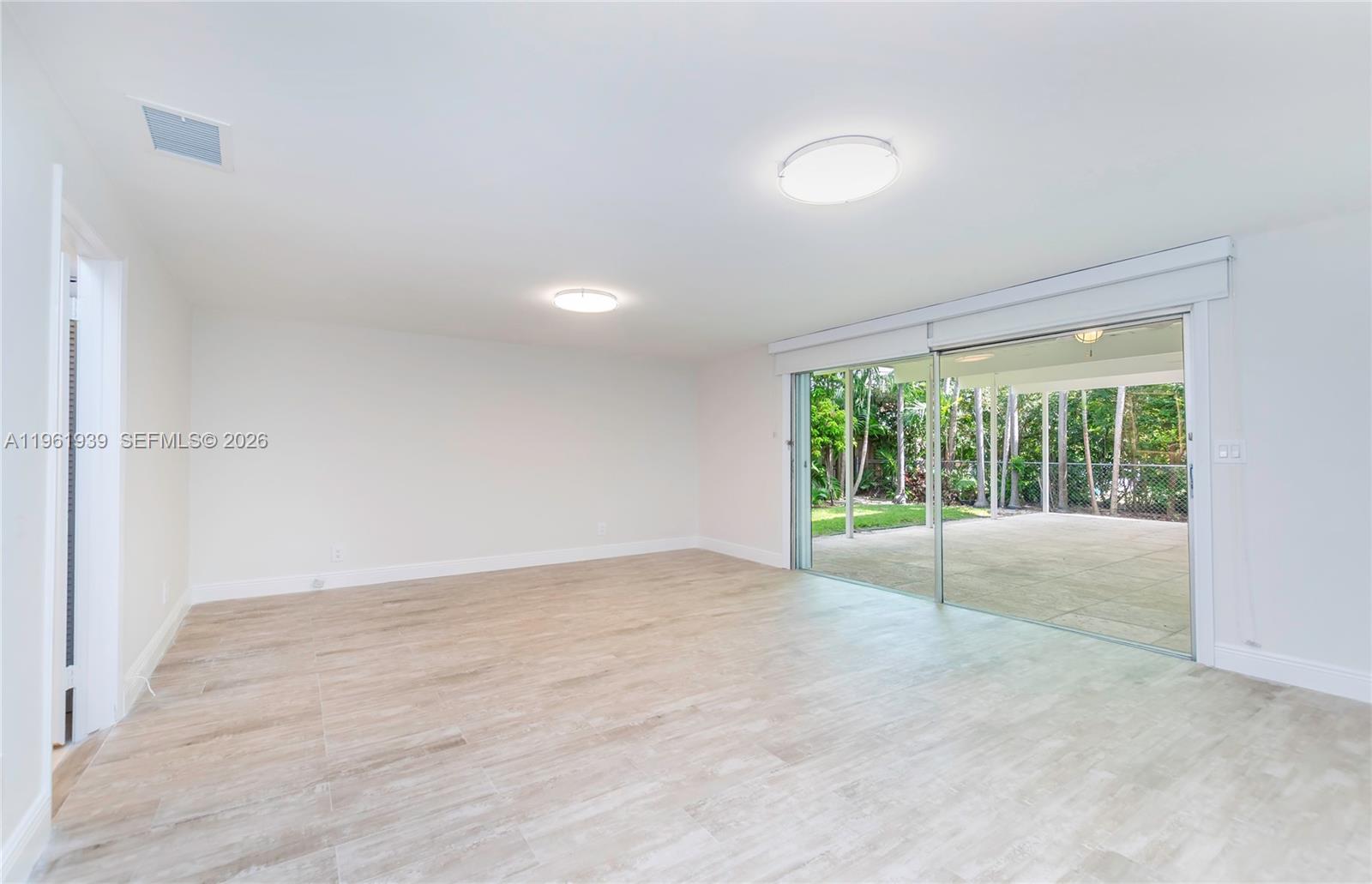 310 Harbor Ct Key Biscayne, FL 33149