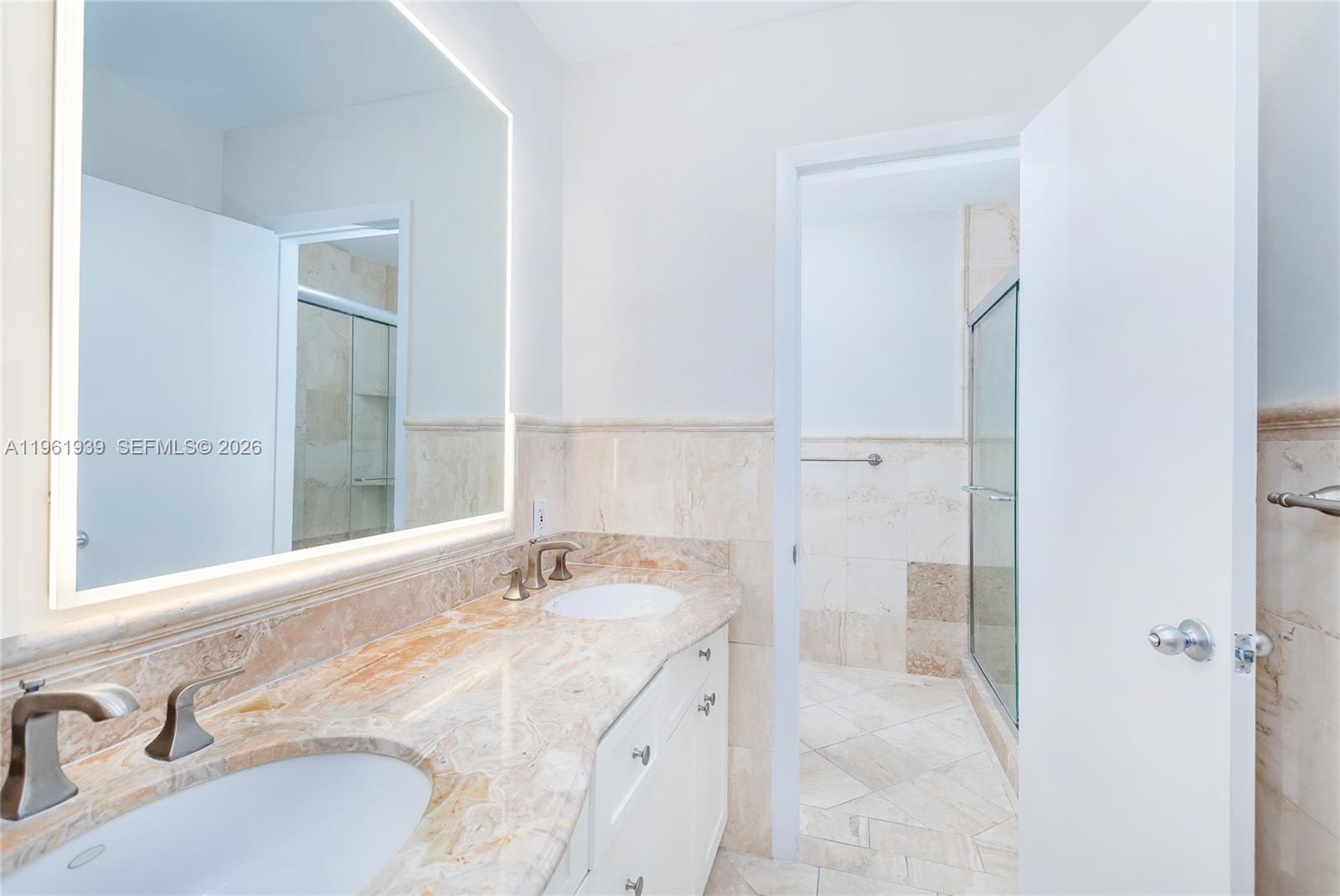 310 Harbor Ct Key Biscayne, FL 33149