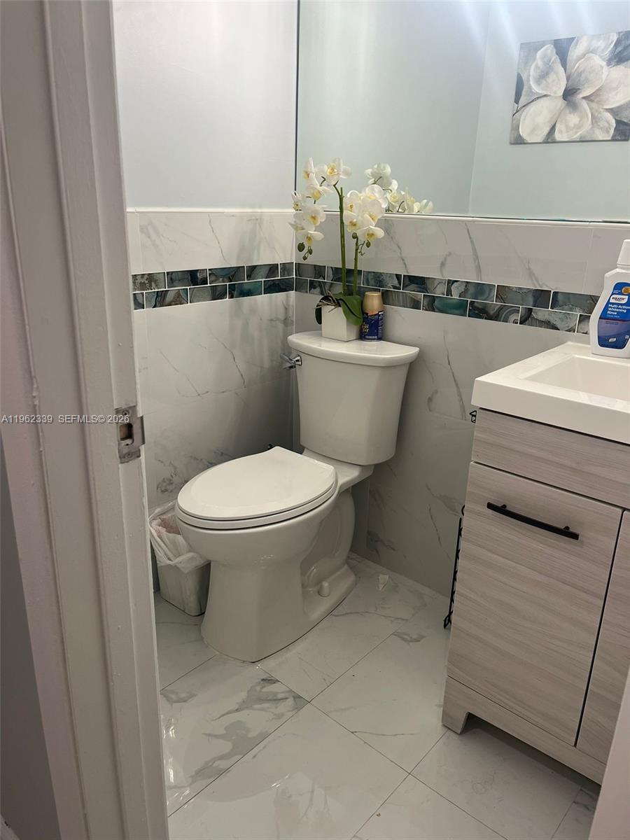 35 Camden #B West Palm Beach, FL 33417