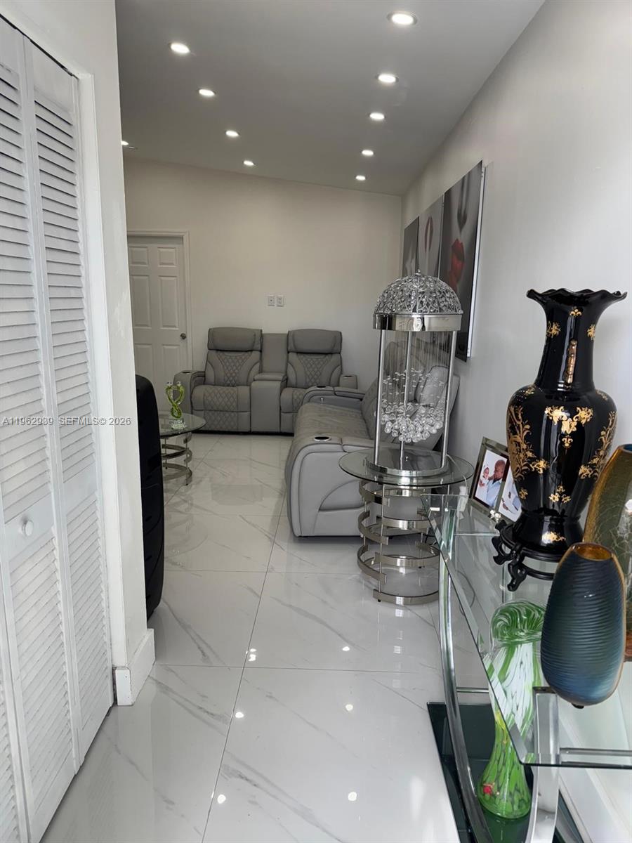 19234 SW 121st Ct Miami, FL 33177